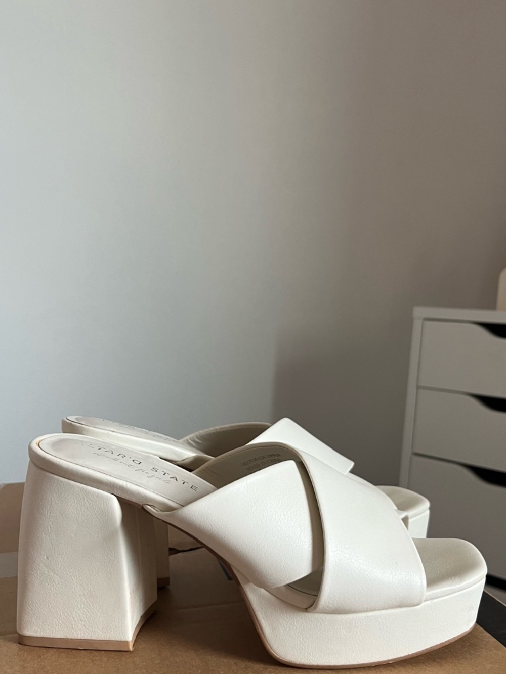 Platform Mule Heels in Cream - Alrar’d State